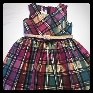 Girl’s holiday dress